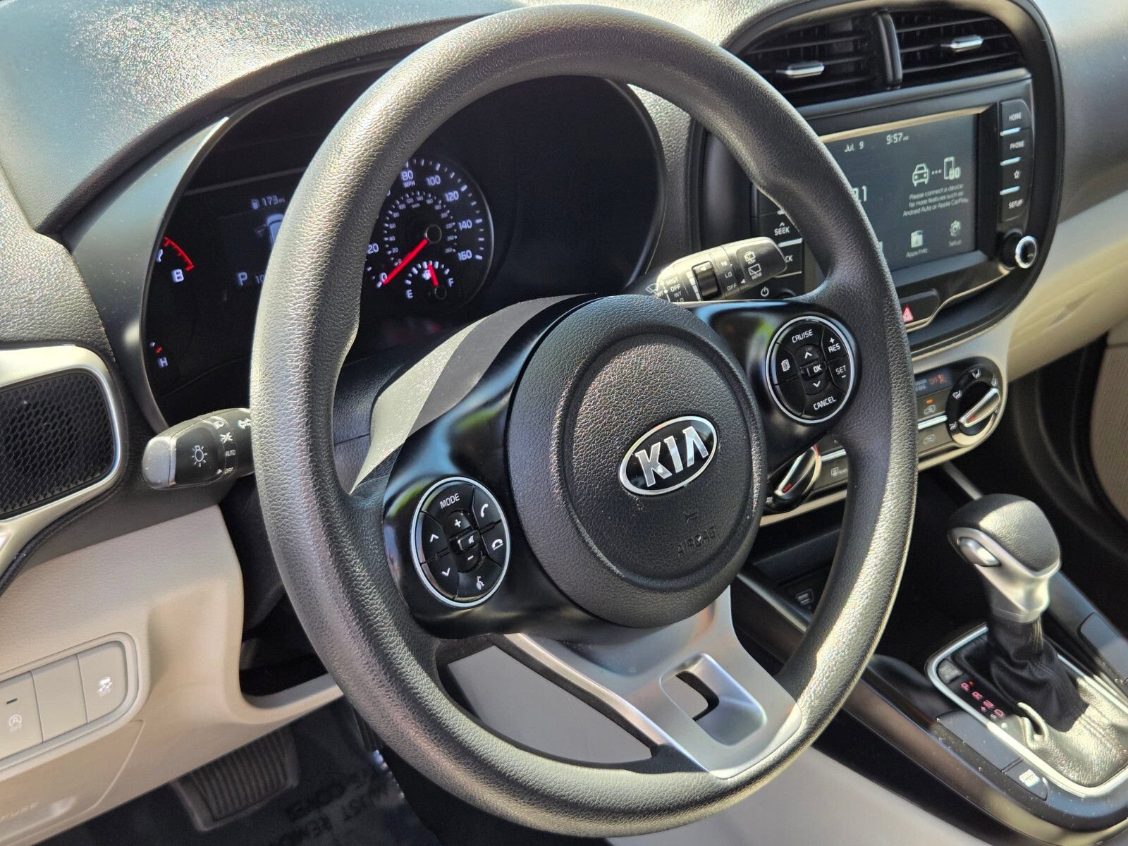 Used 2020 Kia Soul LX FWD image 18