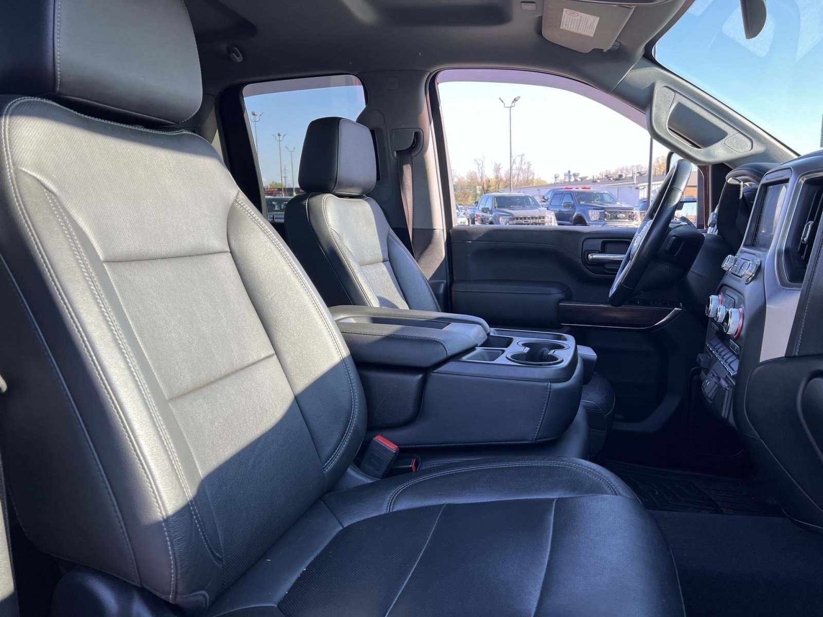 Used 2020 GMC Sierra 2500 SLT image 25