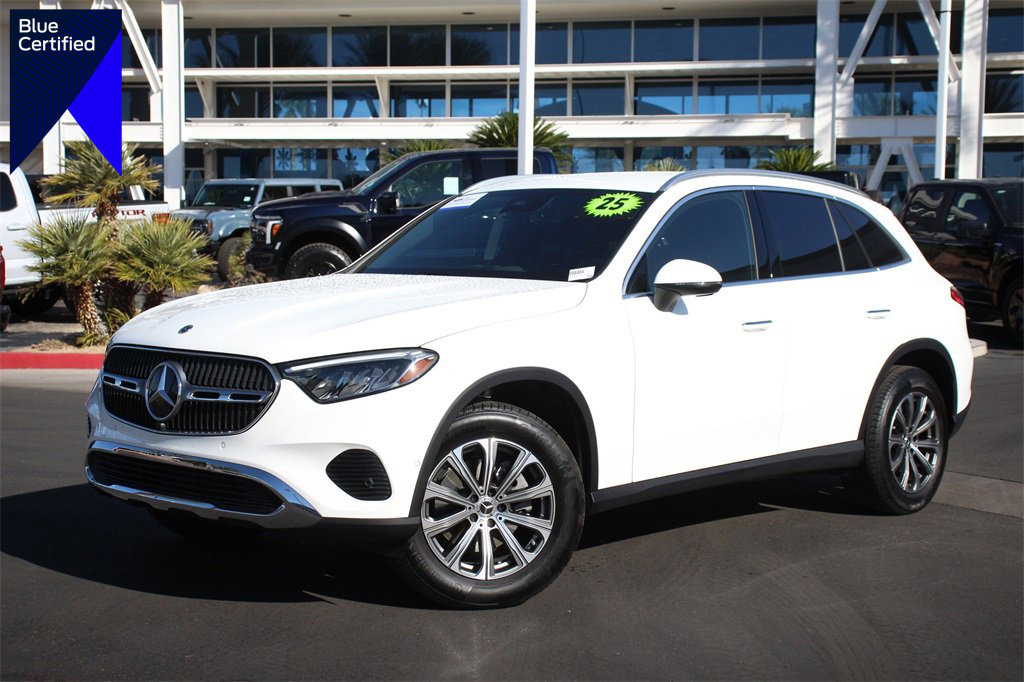 Used 2025 Mercedes-Benz GLC 300 4MATIC image 1