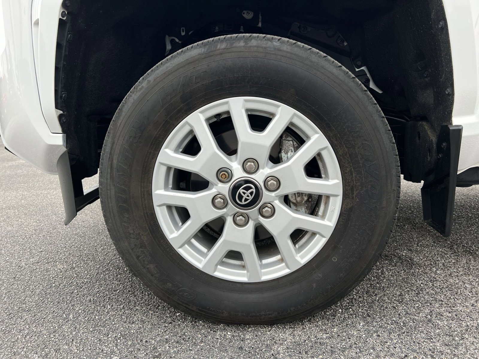 Used 2024 Toyota Tacoma SR RWD image 20