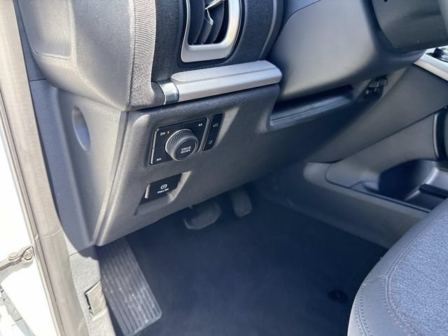 Certified 2025 Ford Expedition Active AWD/4WD image 20