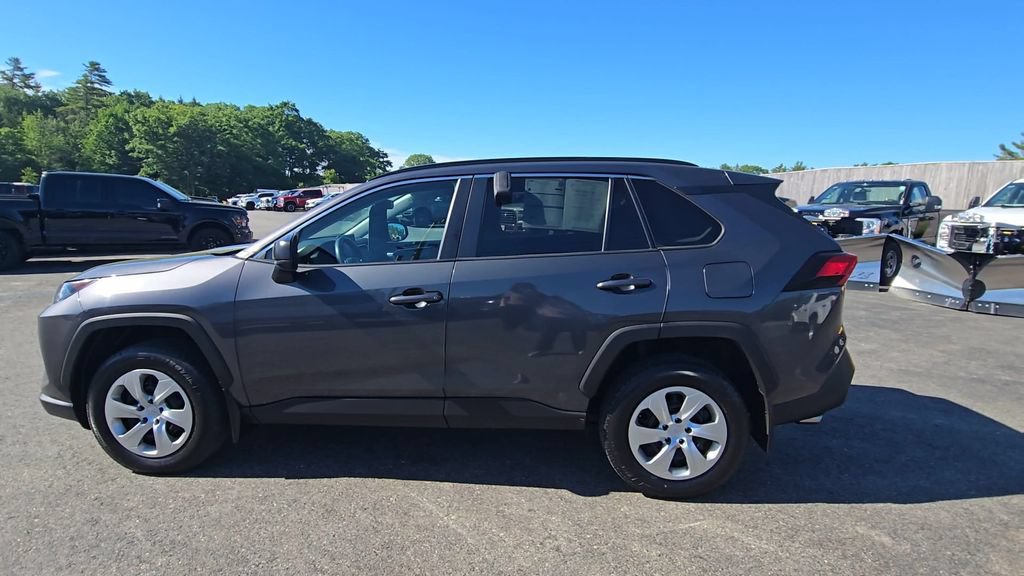 Used 2019 Toyota RAV4 LE w/ All Weather Liner Package AWD/4WD image 16