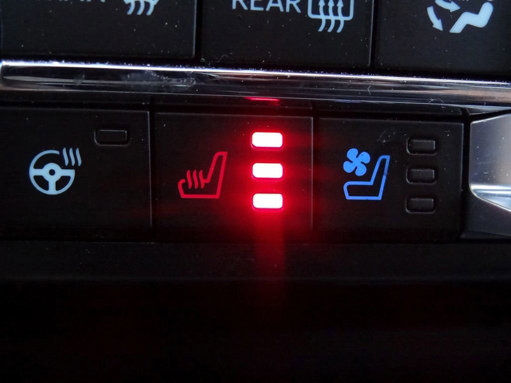 Certified 2025 Ford F150 King Ranch w/ FX4 Off-Road Package image 41