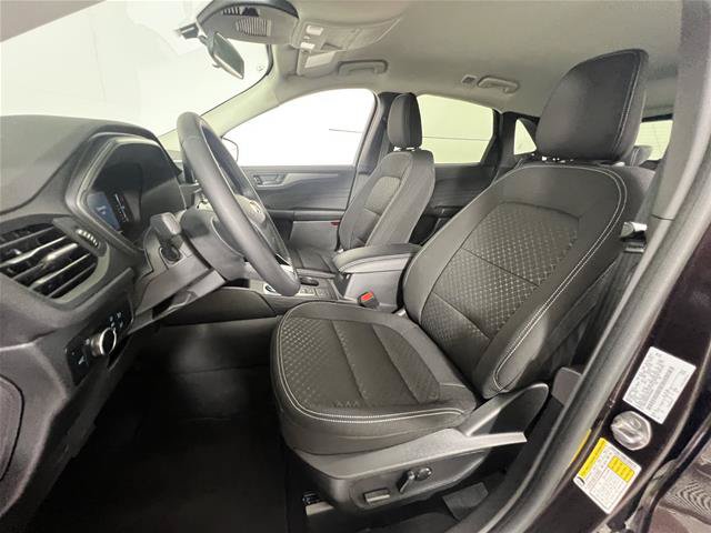 Certified 2023 Ford Escape Active AWD/4WD image 2