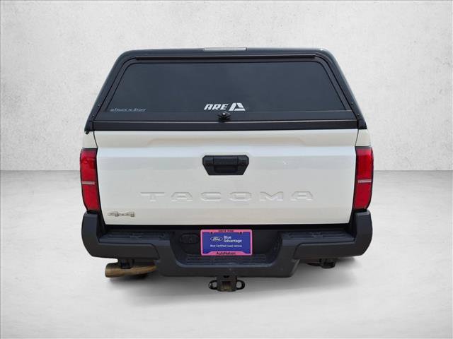 Used 2025 Toyota Tacoma SR AWD/4WD image 5