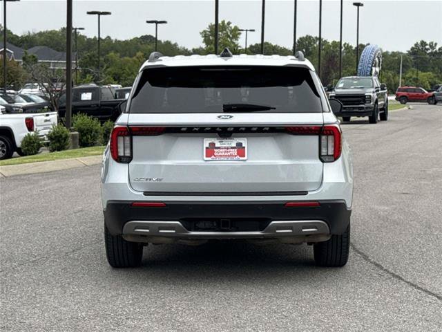 Certified 2026 Ford Explorer Active w/ Active Comfort Package RWD image 6