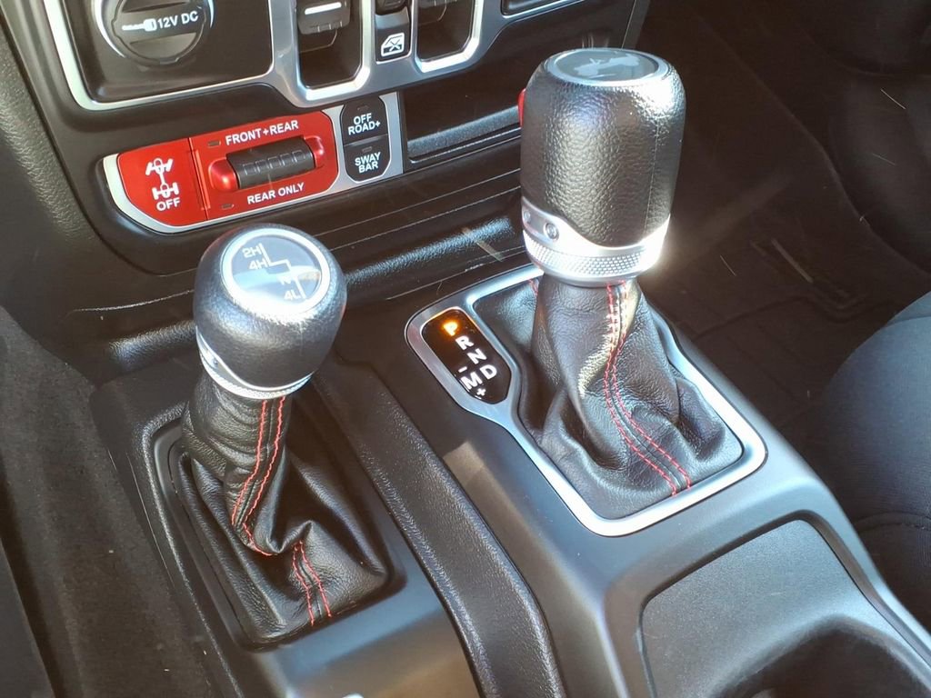 Used 2023 Jeep Wrangler Unlimited Rubicon AWD/4WD image 18