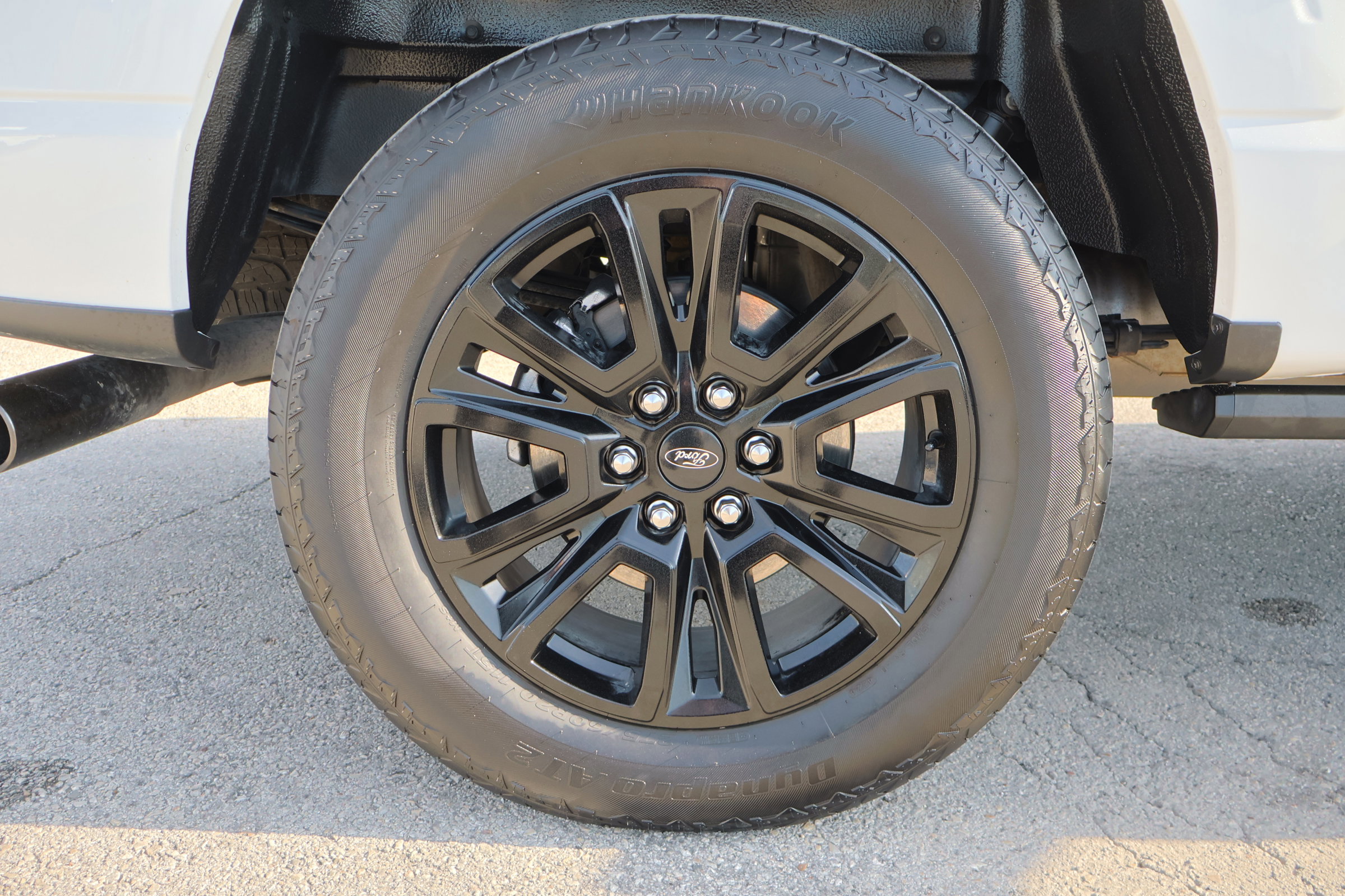 Certified 2025 Ford F150 Platinum w/ FX4 Off-Road Package image 11