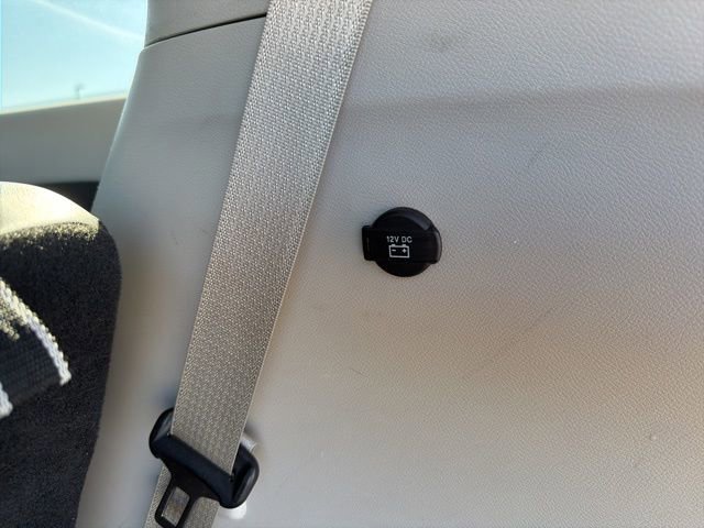 Used 2023 Chrysler Pacifica Touring-L image 12