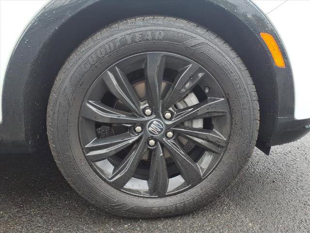 Used 2024 Buick Envista Sport Touring w/ Convenience I Package FWD image 22