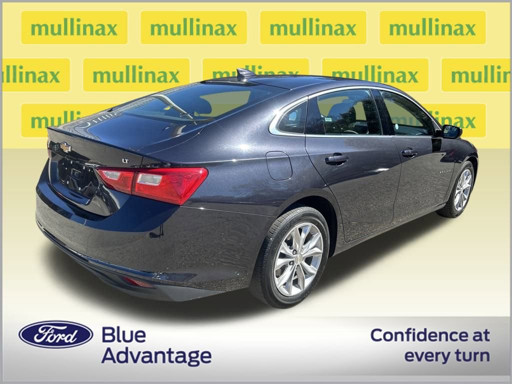 Used 2023 Chevrolet Malibu LT image 2