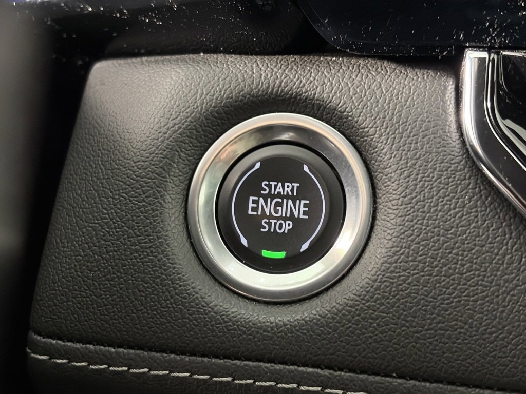 Used 2023 Chevrolet Colorado LT w/ LT Convenience Package III image 23