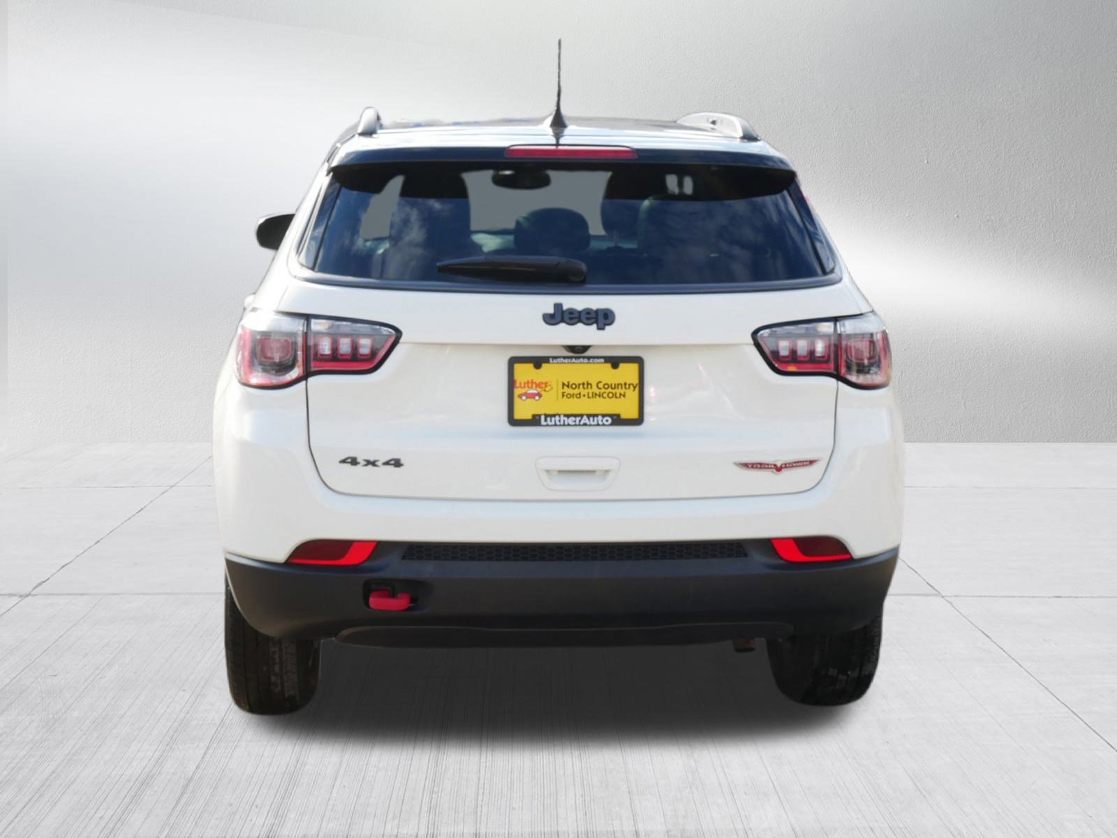 Used 2018 Jeep Compass Trailhawk w/ Cold Weather Group image 4