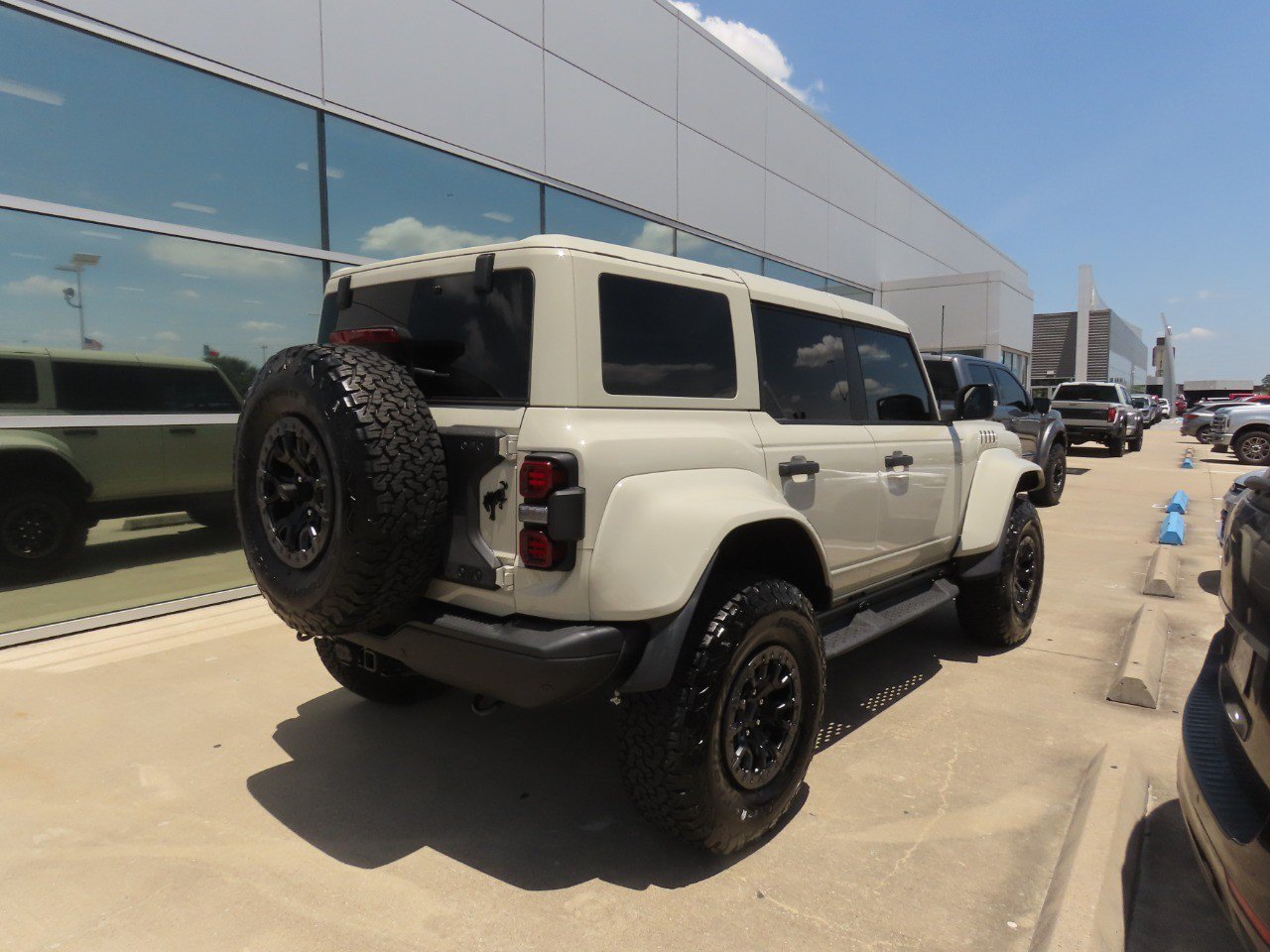 Certified 2025 Ford Bronco Raptor AWD/4WD image 10