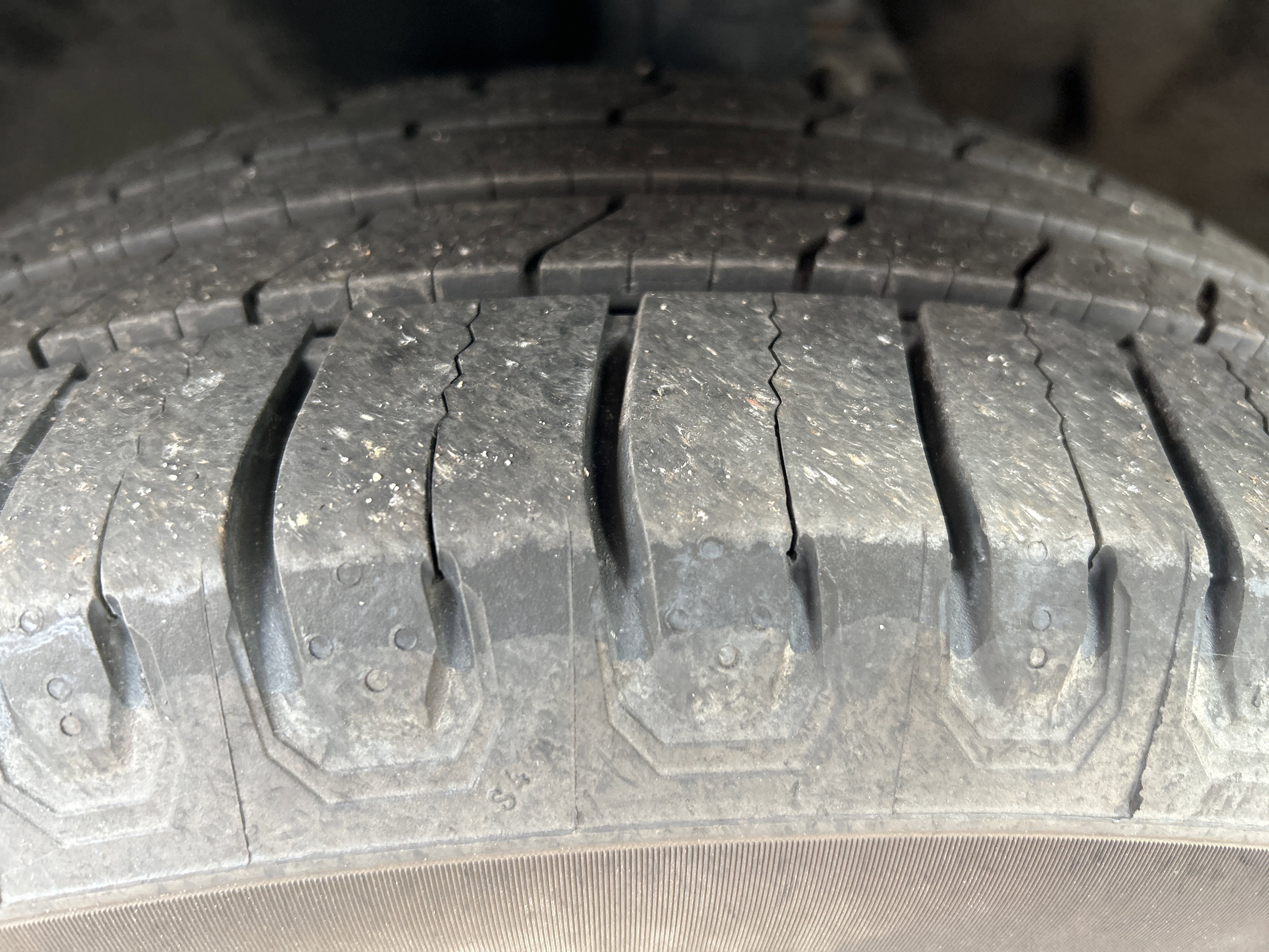 Certified 2020 Ford Escape Titanium image 31