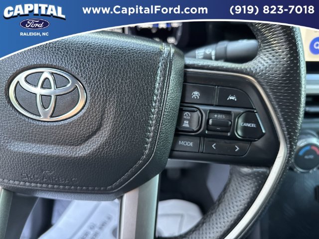 Used 2025 Toyota Tacoma TRD Off-Road AWD/4WD image 23