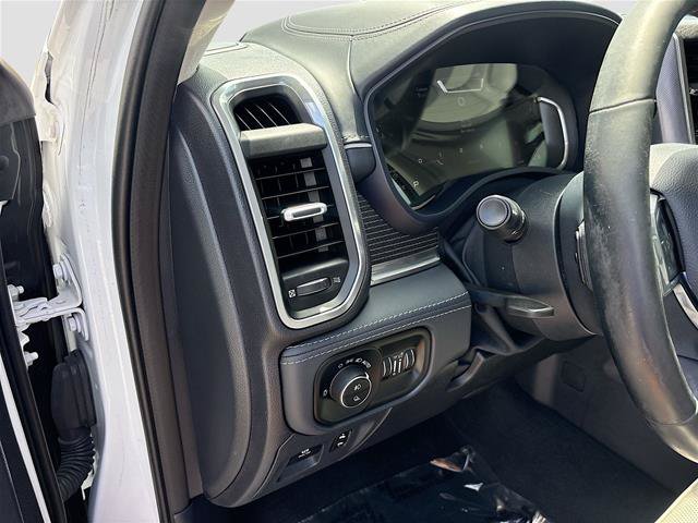 Used 2023 RAM 1500 Limited AWD/4WD image 11