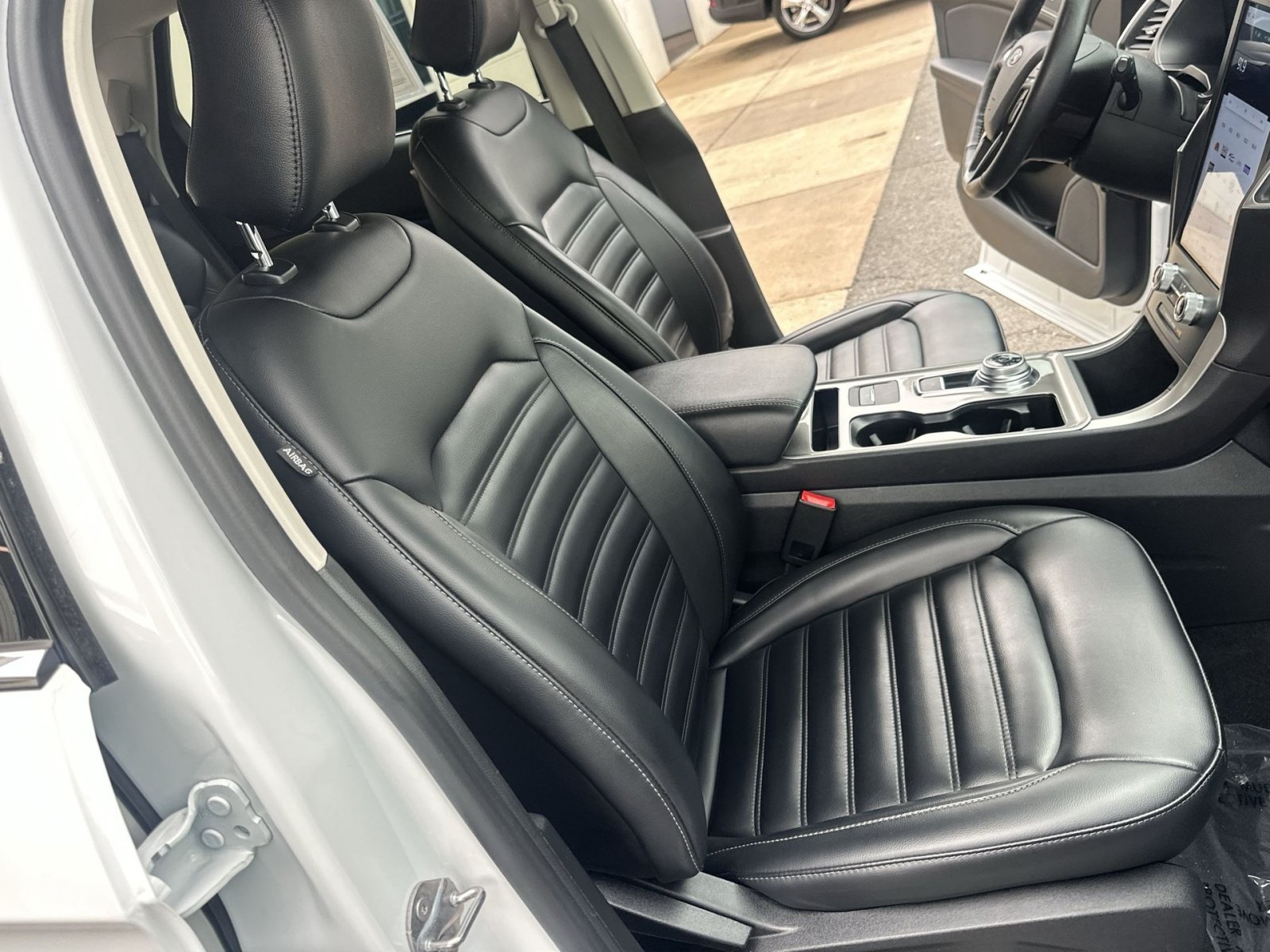 Certified 2024 Ford Edge SEL AWD/4WD image 33