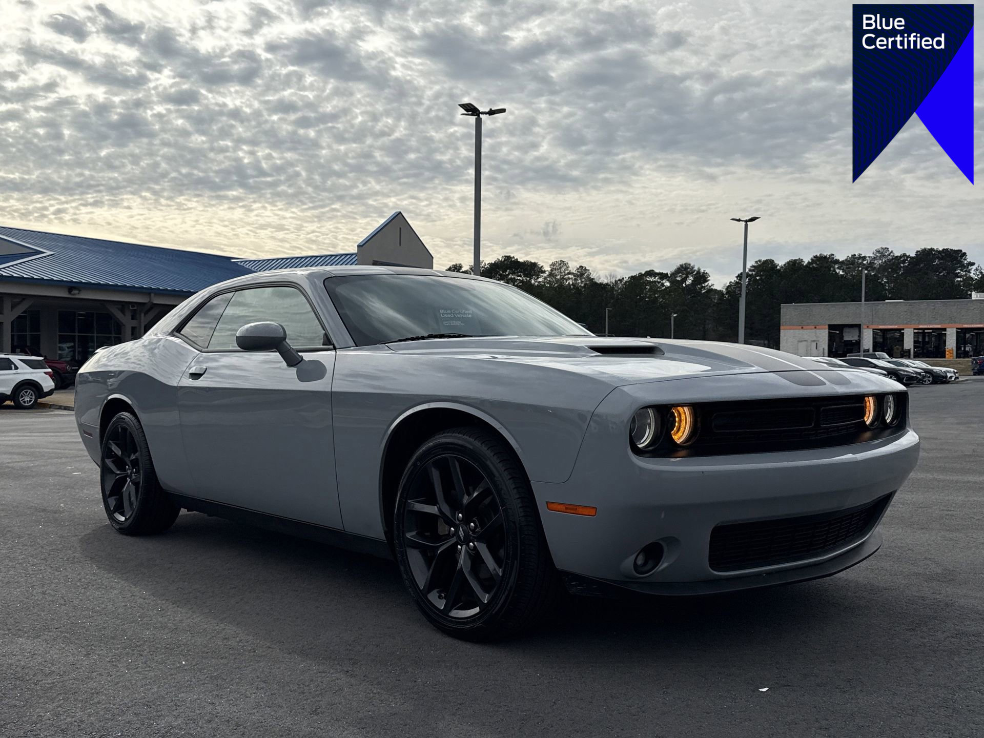 Used 2022 Dodge Challenger SXT w/ Blacktop Package image 1