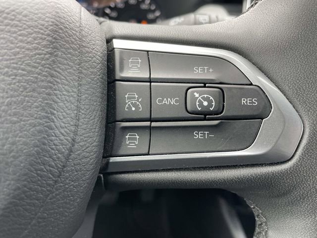 Used 2024 Jeep Compass Limited image 18