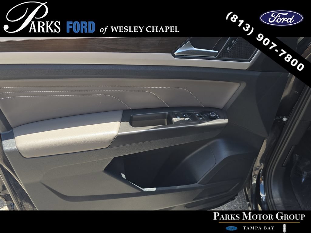 Used 2022 Volkswagen Atlas SE FWD image 16
