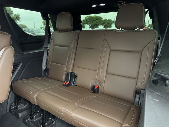 Used 2021 Chevrolet Tahoe High Country w/ Premium Package RWD image 30