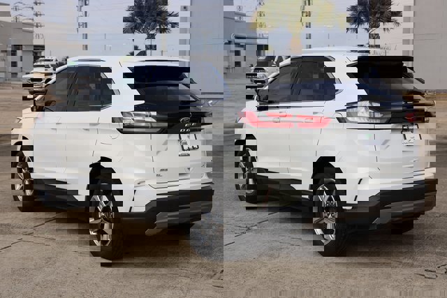 Certified 2022 Ford Edge SEL image 6