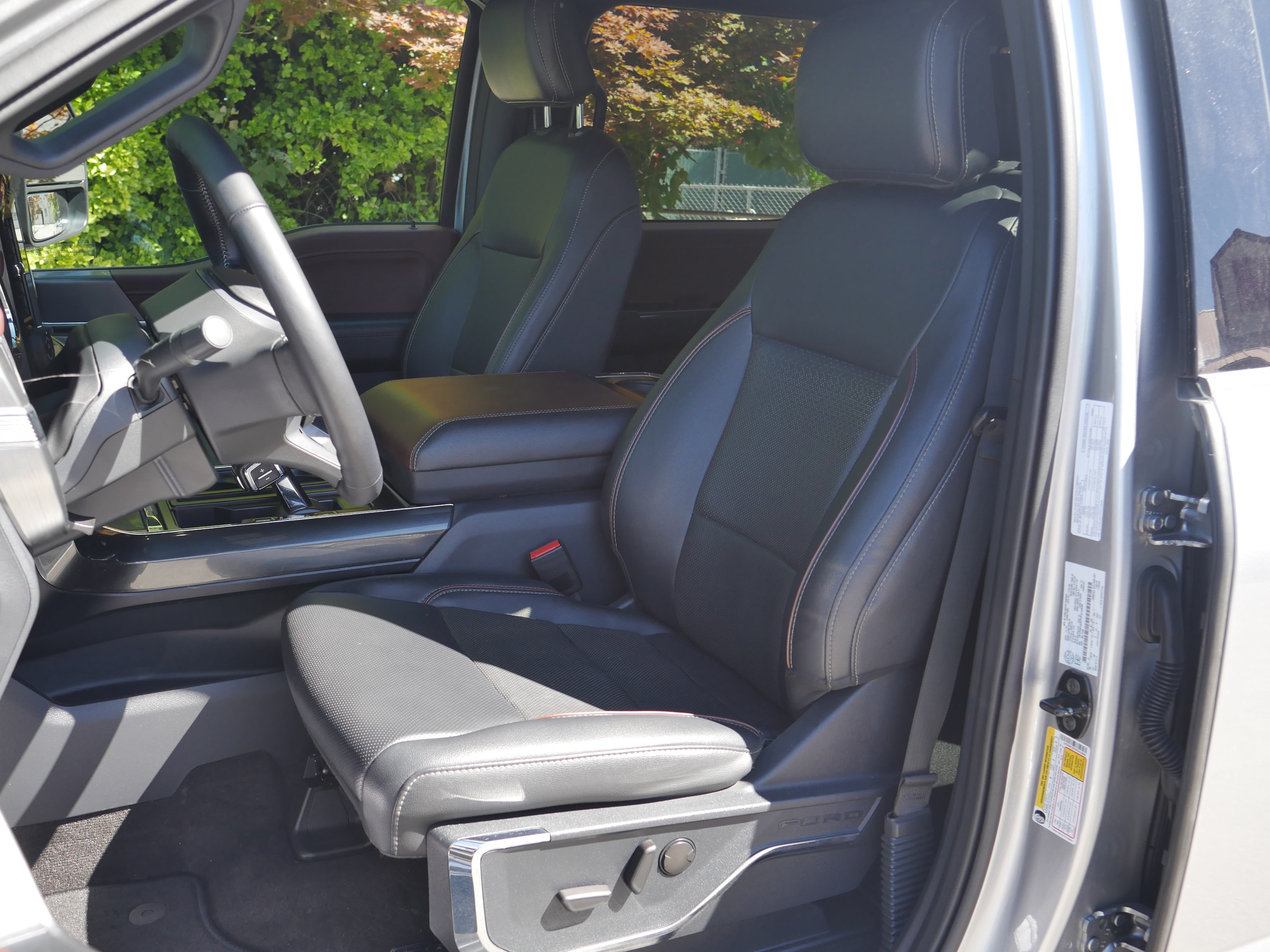 Certified 2023 Ford F150 Lariat w/ Max Trailer Tow Package AWD/4WD image 36