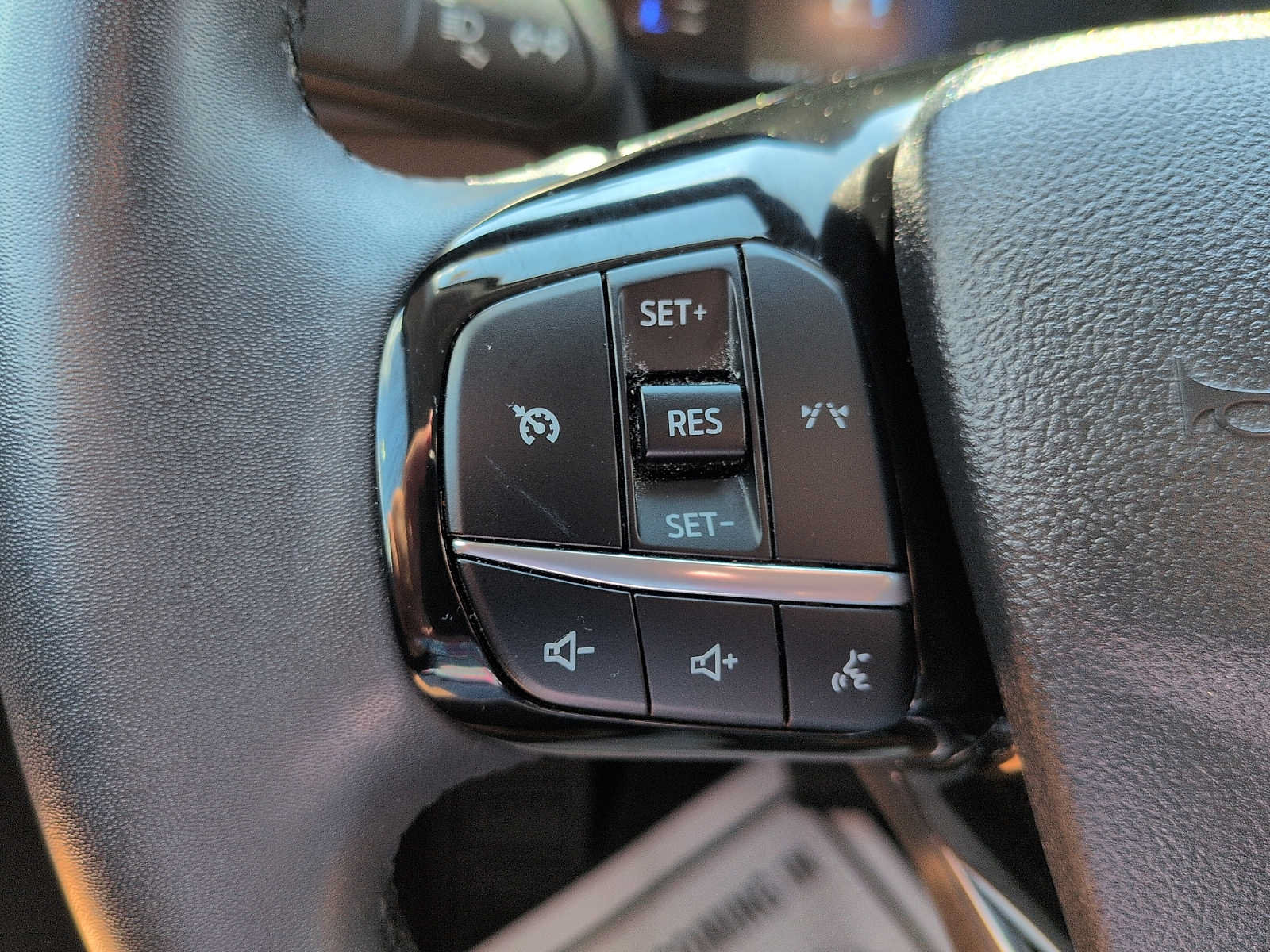 Certified 2023 Ford Escape Active AWD/4WD image 16
