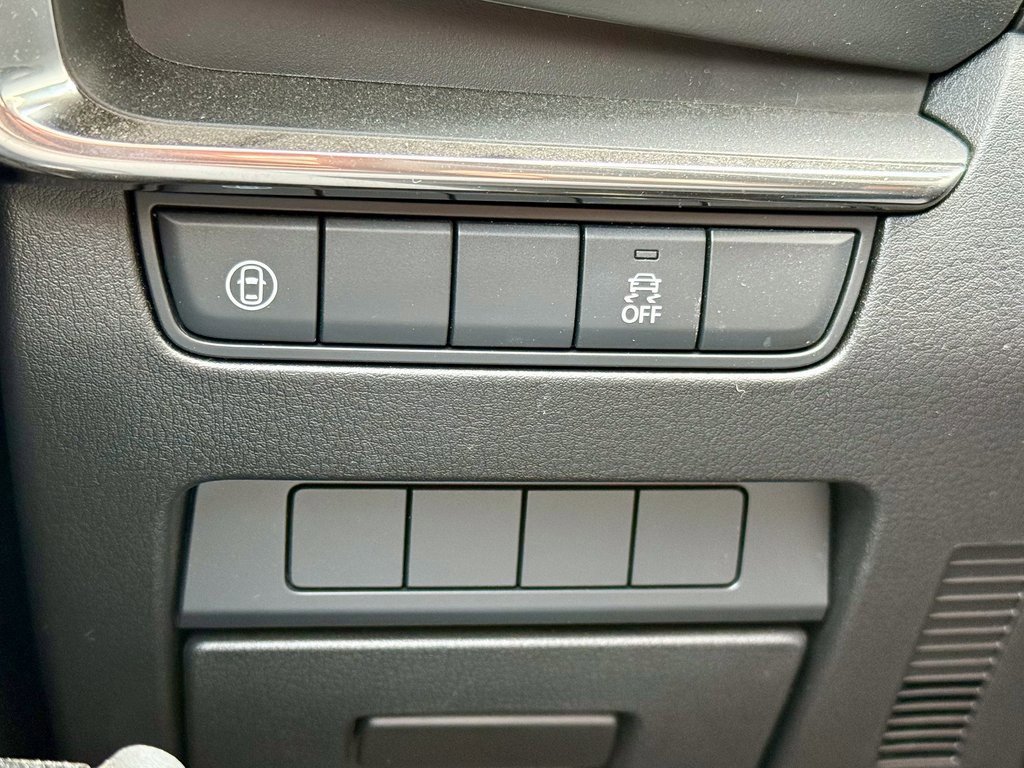 Used 2019 MAZDA MAZDA3 Hatchback image 18