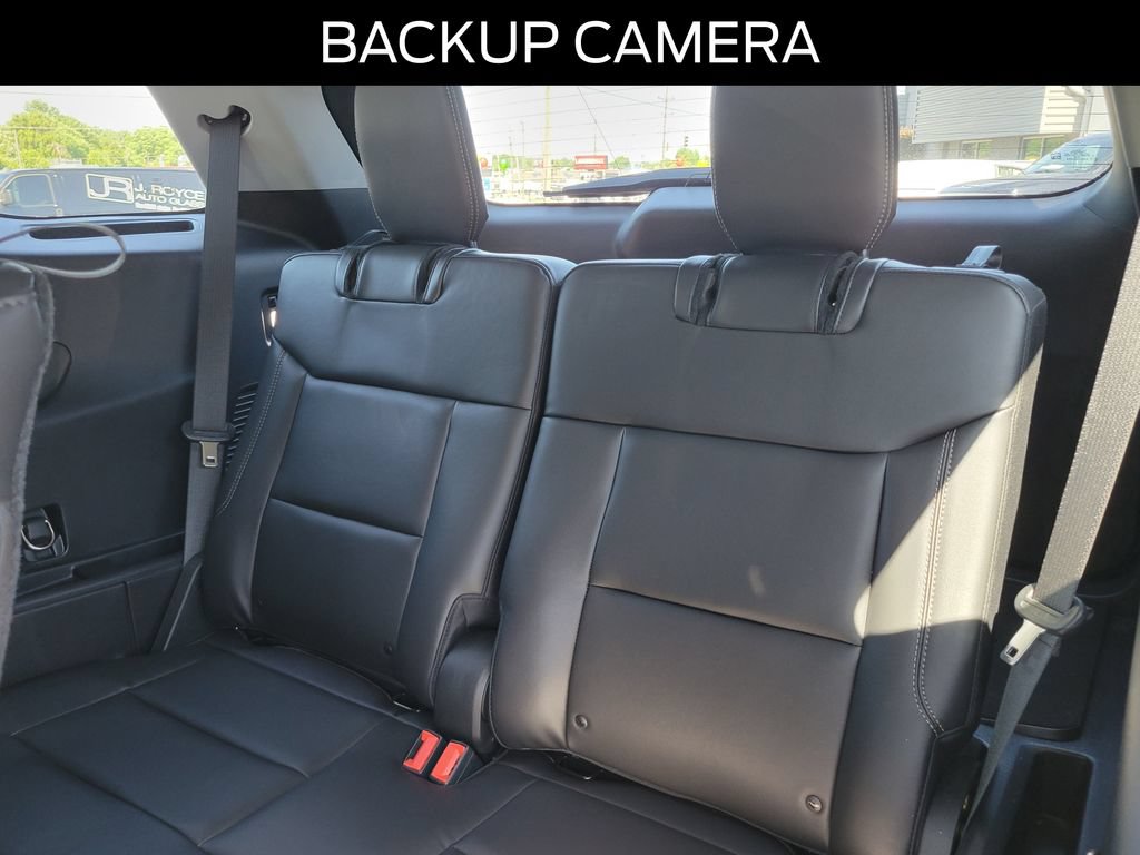 Certified 2022 Ford Explorer XLT w/ Equipment Group 202A AWD/4WD image 13