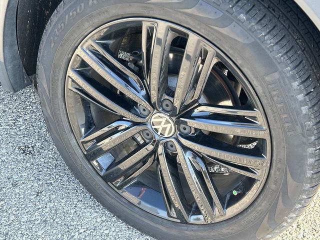 Used 2022 Volkswagen Tiguan SE R-Line FWD image 12
