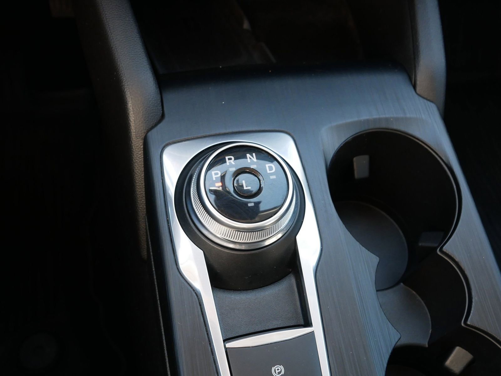 Certified 2023 Ford Escape Platinum w/ Premium Technology Package AWD/4WD image 28