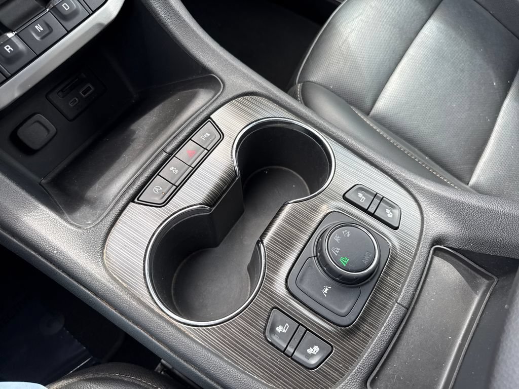 Used 2021 GMC Acadia SLT AWD/4WD image 23