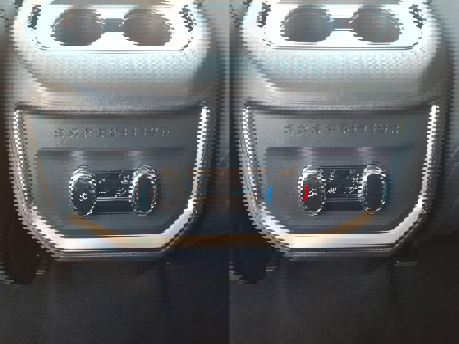 Certified 2025 Ford Expedition Active image 19