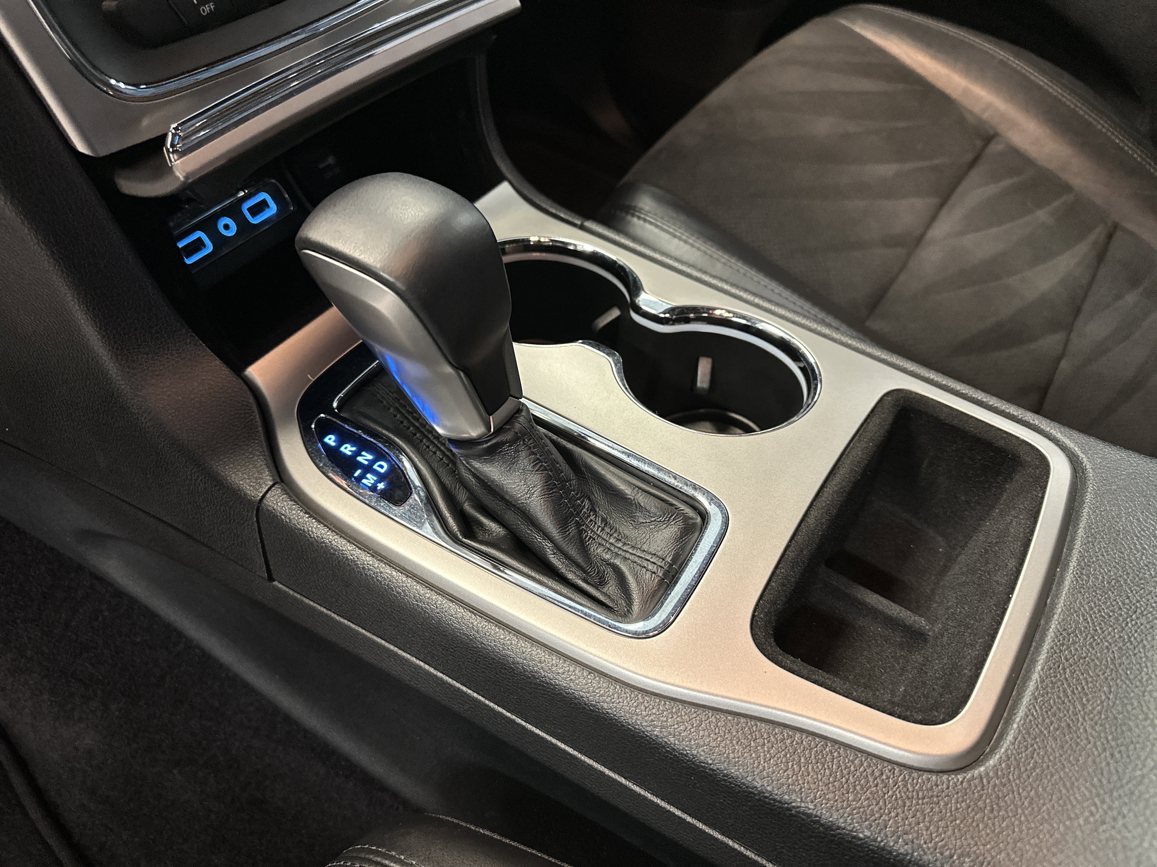 Used 2018 Jeep Grand Cherokee Altitude image 28