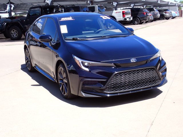 Used 2025 Toyota Corolla SE FWD image 6