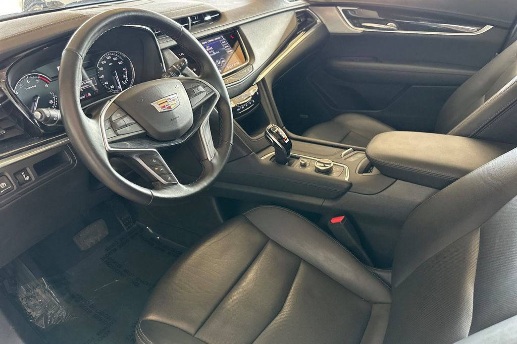 Used 2024 Cadillac XT5 Premium Luxury image 12