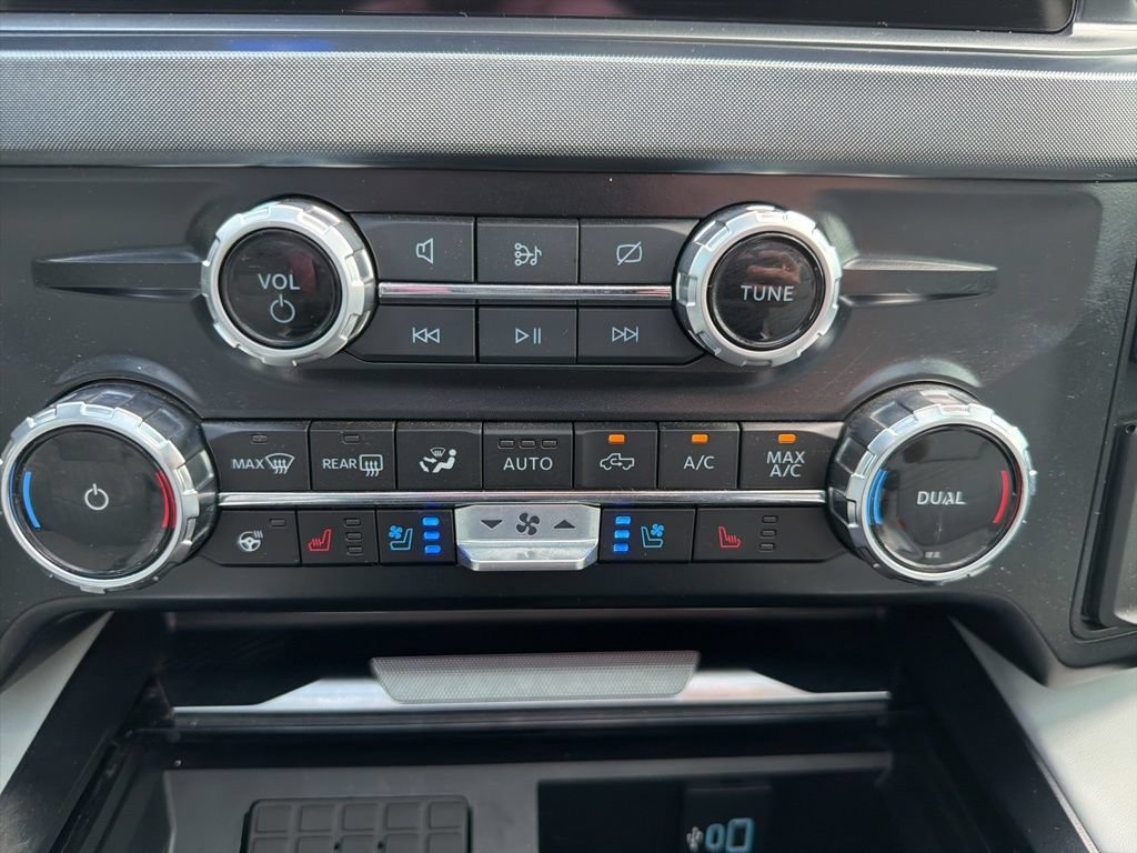 Certified 2024 Ford F250 Limited w/ FX4 Off-Road Package AWD/4WD image 36