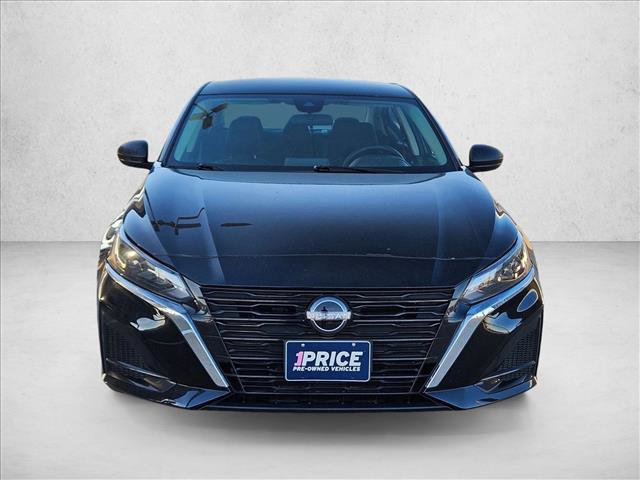 Used 2025 Nissan Altima 2.5 SV image 8