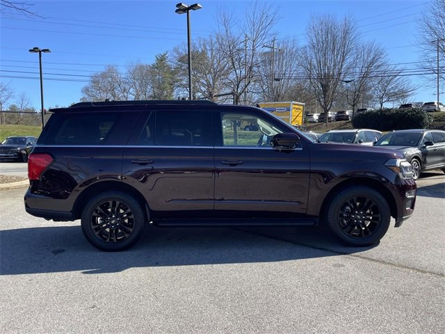 Certified 2024 Ford Expedition XLT image 6