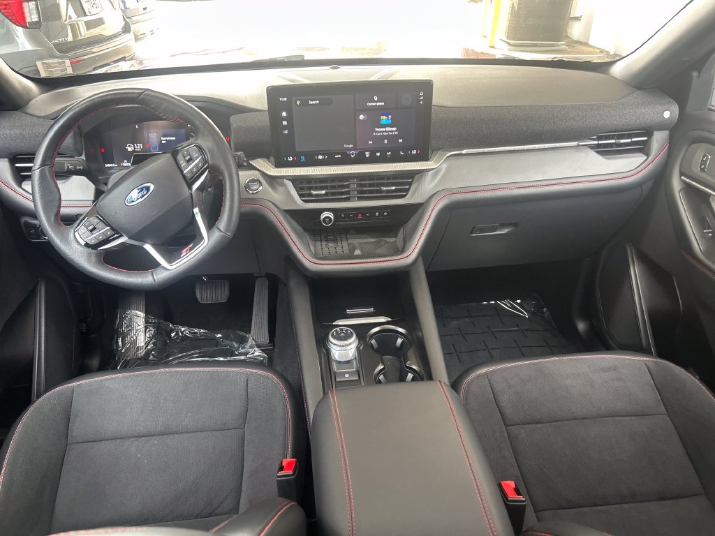Certified 2025 Ford Explorer ST AWD/4WD image 15