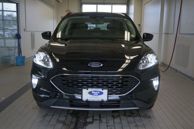 Certified 2022 Ford Escape Titanium w/ Class II Trailer Tow Package AWD/4WD image 19