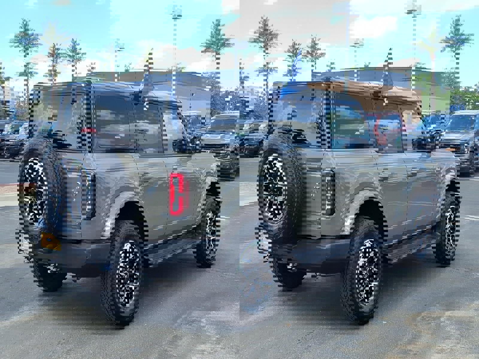 Certified 2025 Ford Bronco Outer Banks image 5