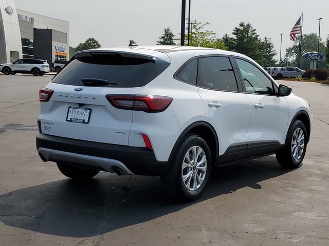 Certified 2025 Ford Escape Active AWD/4WD image 3