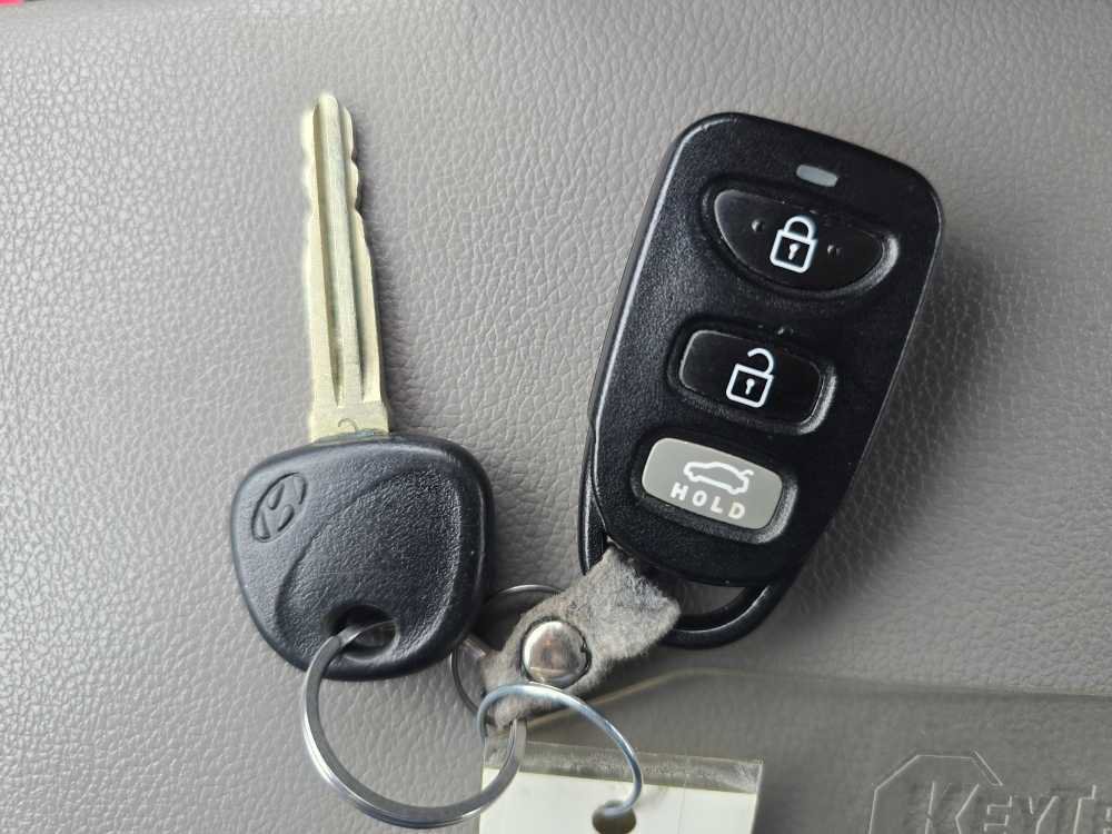 Used 2019 Hyundai Elantra SEL FWD image 21