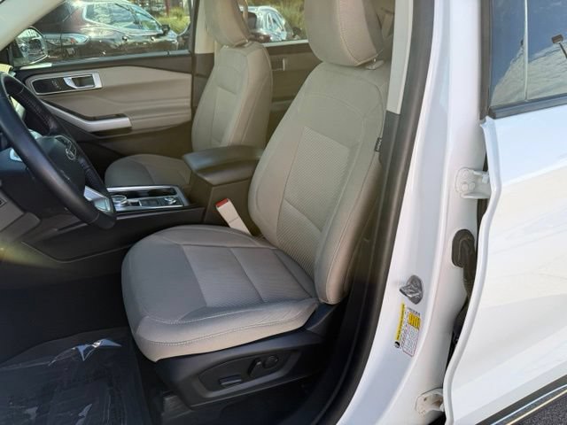 Certified 2022 Ford Explorer XLT w/ Class IV Trailer Tow Package AWD/4WD image 29
