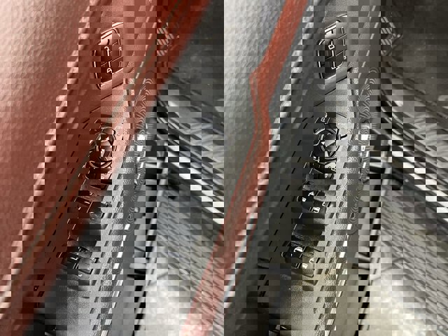 Certified 2024 Ford Expedition Limited image 10