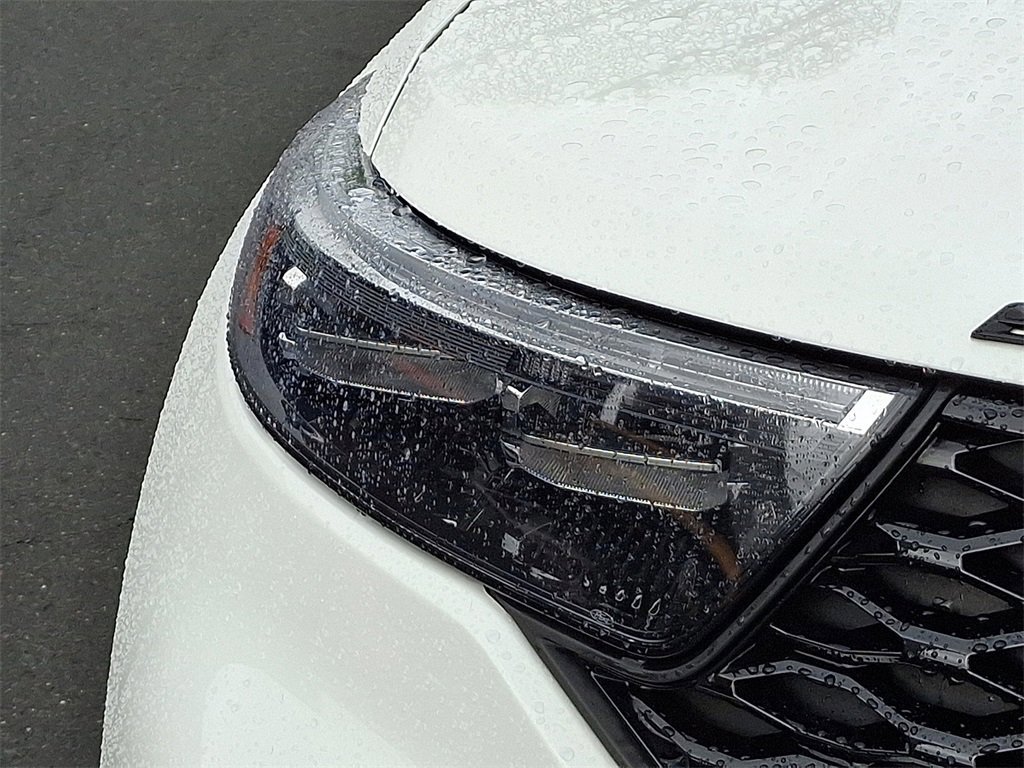 Certified 2022 Ford Explorer ST w/ Equipment Group 401A image 8