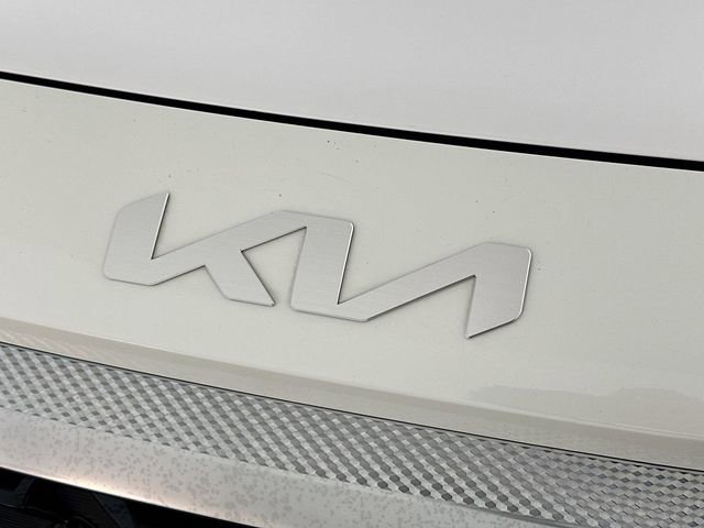 Used 2024 Kia Seltos EX image 25